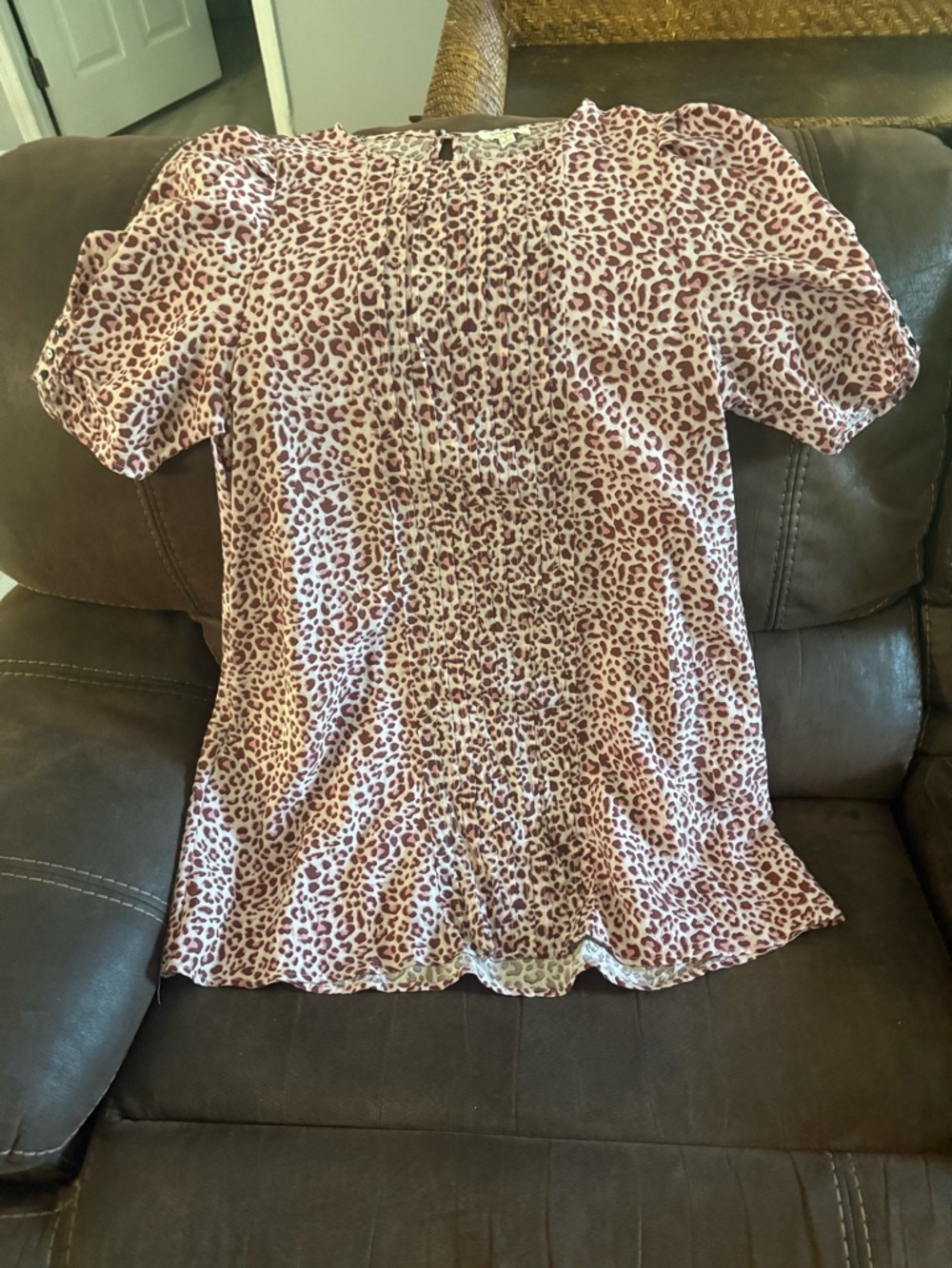 Umgee Pink Leopard Print Short Puff Sleeve Blouse